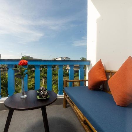 Local Beach Front Villas Tan Thanh Экстерьер фото