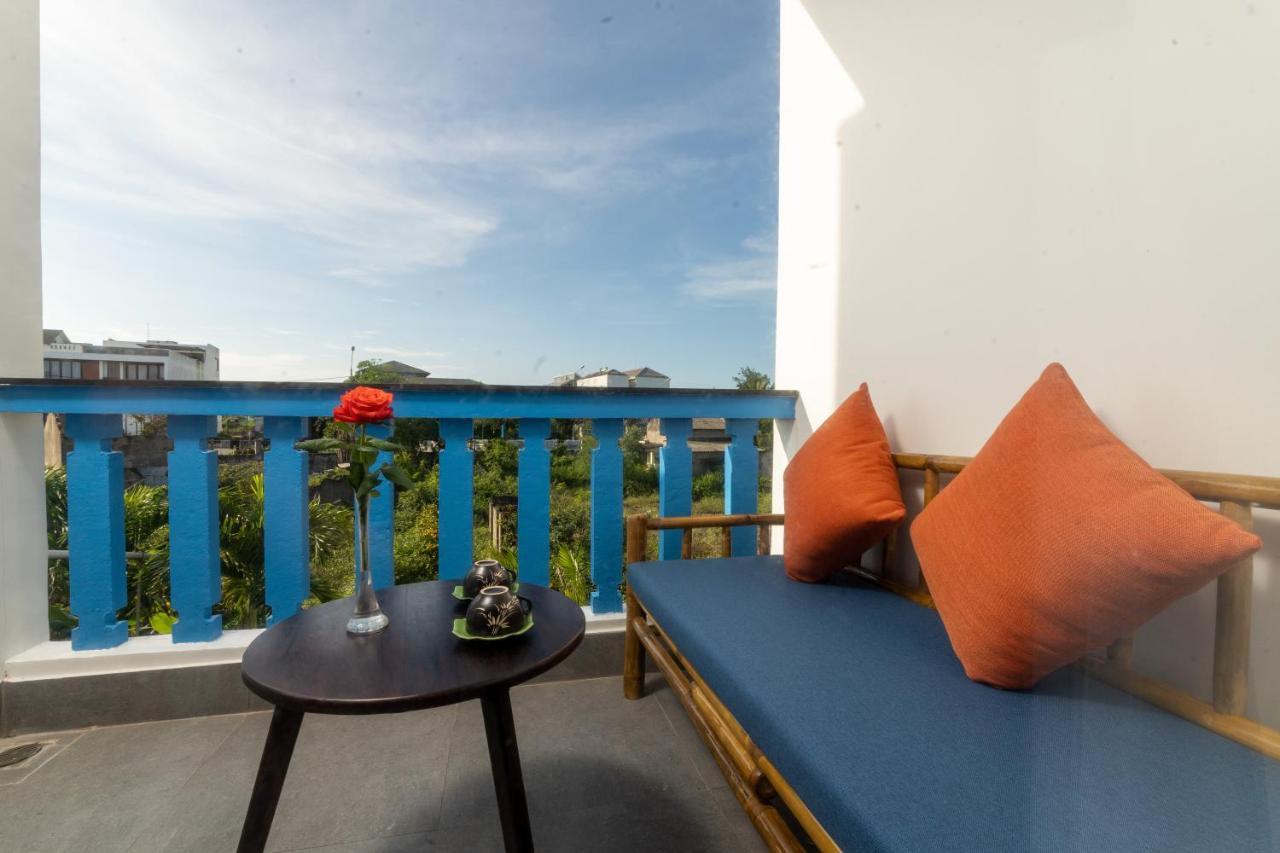 Local Beach Front Villas Tan Thanh Экстерьер фото
